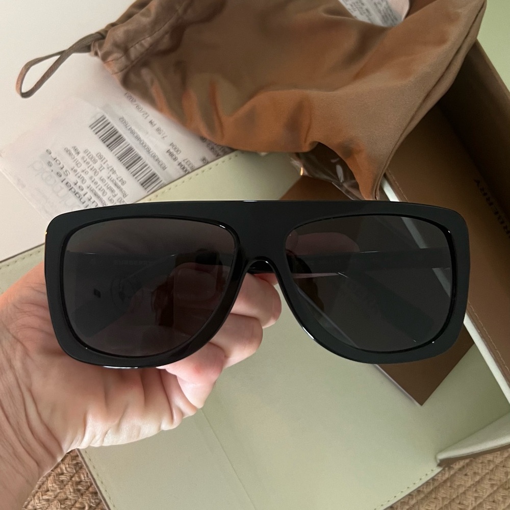 Original Burberry sunglasses with box